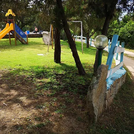 Vista Mare-piscina - *